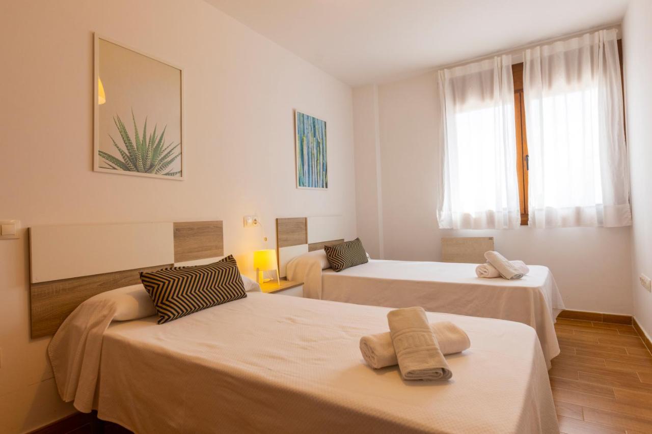 Apartagal-Playa De Llas, Foz Exterior photo