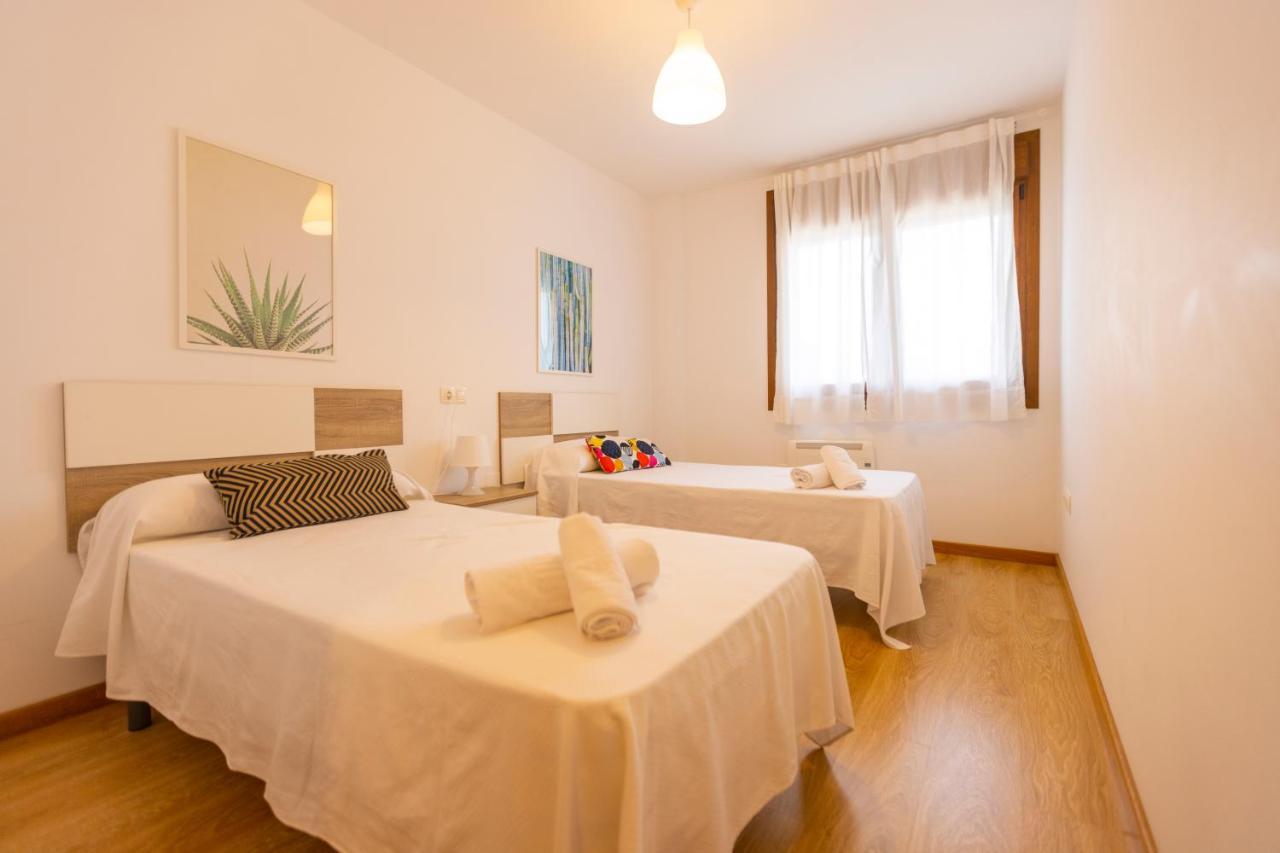 Apartagal-Playa De Llas, Foz Exterior photo