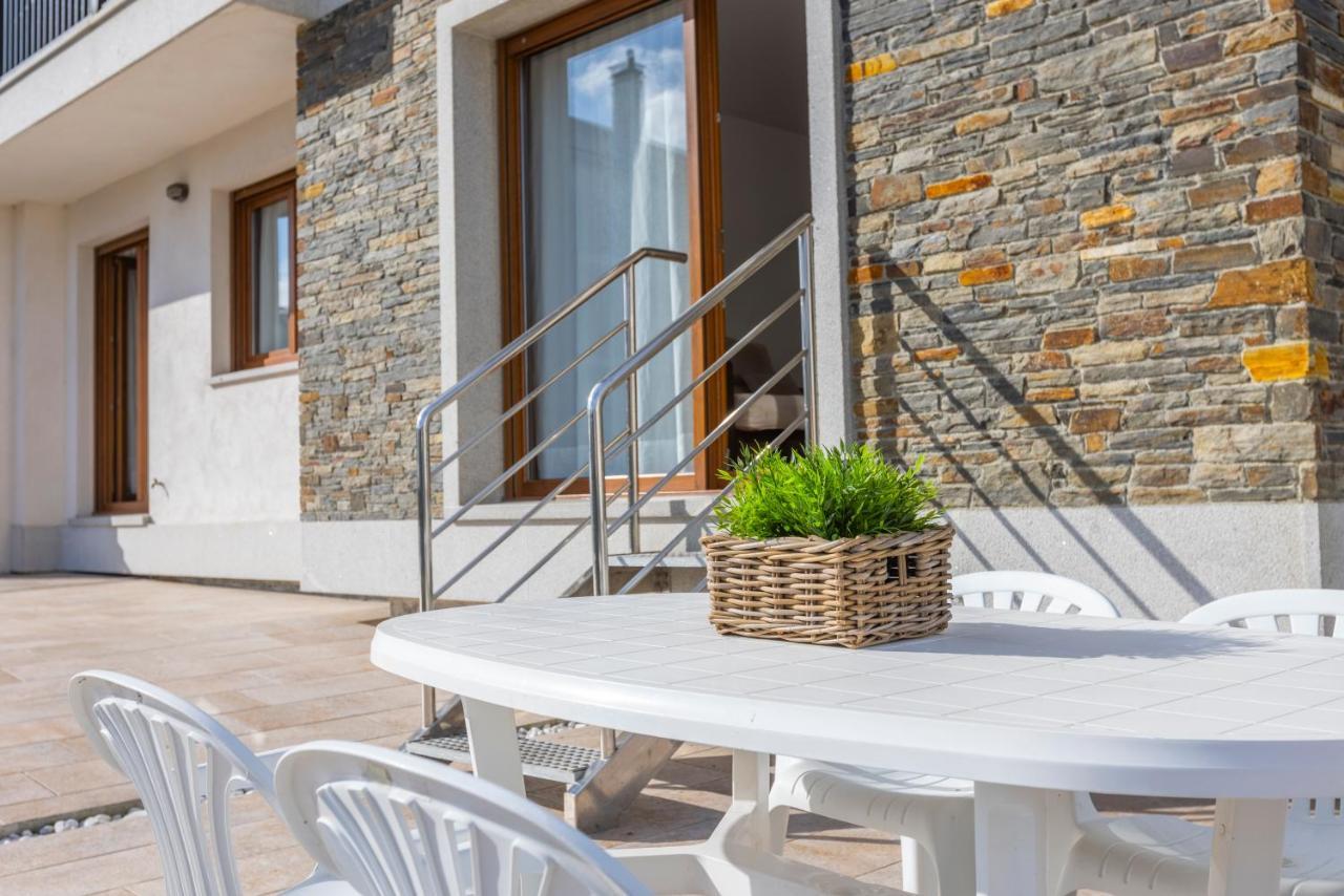 Apartagal-Playa De Llas, Foz Exterior photo